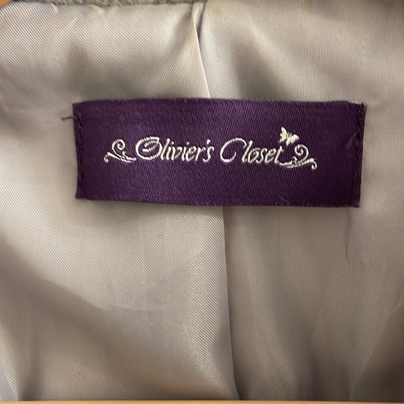 Light Grey coat, made in Korea. Cute blue hidden collar. - Picture 3 of 7